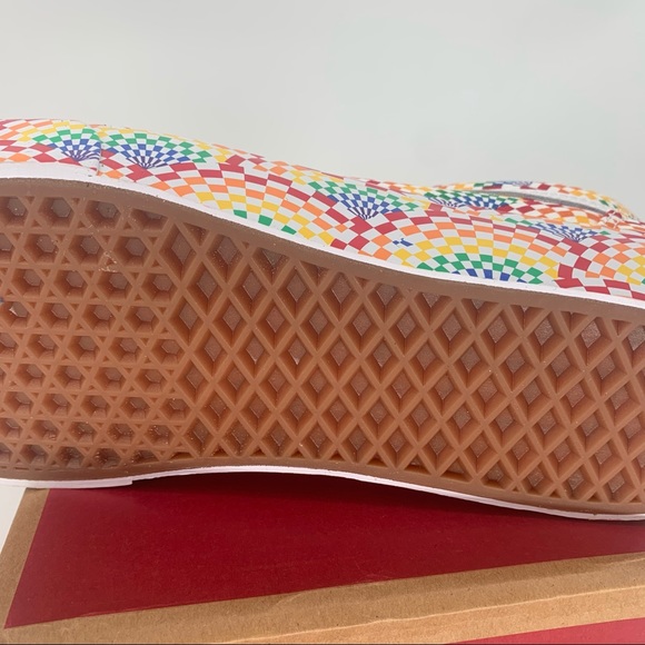NIB Vans Old Skool Pride Platform Shoes Rainbow - Picture 5 of 6